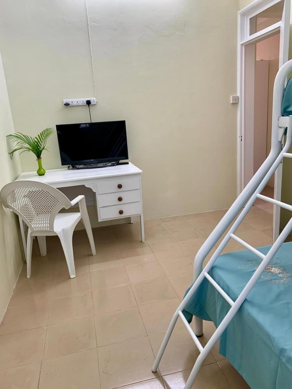 Homestay Oasis 1 *
